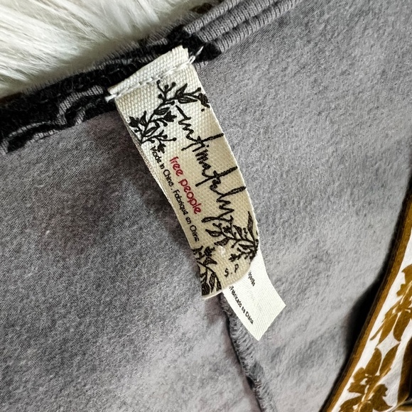 Like New! ✵☽Free People☾✵ Vintage V-Neck Black Gray VNTG Army Bodysuit | Small - Picture 4 of 13